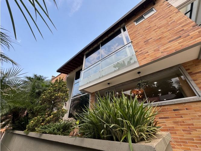 Casa de 4 alcobas en venta en Ub Cortijo De San Jose, Sabaneta, 450 m² · foto 3 de 24