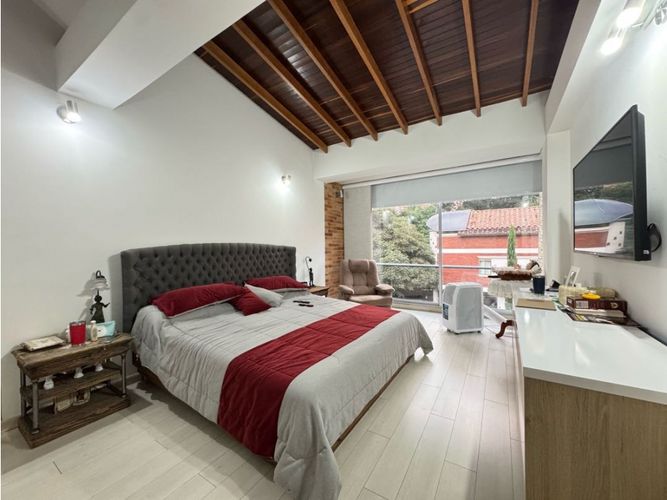 Casa de 4 alcobas en venta en Ub Cortijo De San Jose, Sabaneta, 450 m² · foto 14 de 24