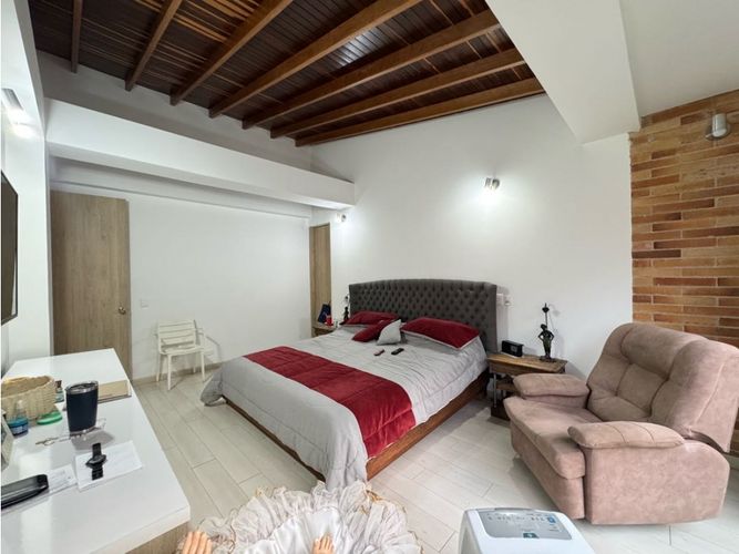 Casa de 4 alcobas en venta en Ub Cortijo De San Jose, Sabaneta, 450 m² · foto 15 de 24