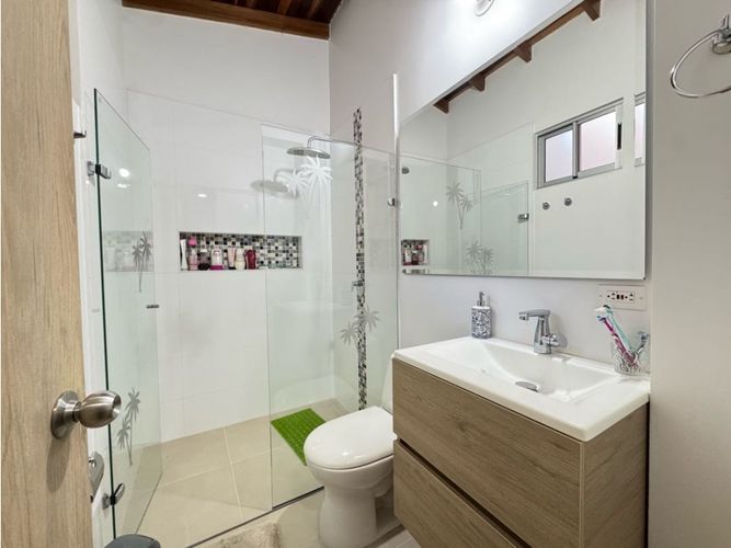Casa de 4 alcobas en venta en Ub Cortijo De San Jose, Sabaneta, 450 m² · foto 20 de 24