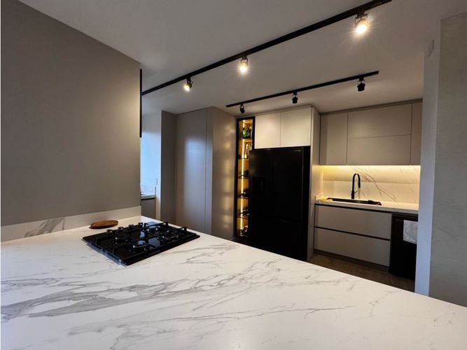 Apartamento de 3 alcobas en venta en El Poblado, Medellín, 150 m² · foto 7 de 21