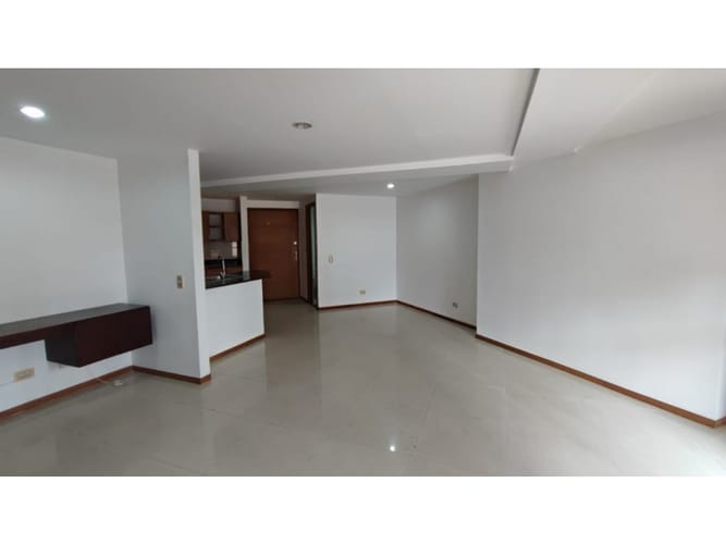 Apartamento de 3 alcobas en venta en La Barquereña, Sabaneta, 117 m² · foto 2 de 14