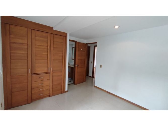Apartamento de 3 alcobas en venta en La Barquereña, Sabaneta, 117 m² · foto 8 de 14