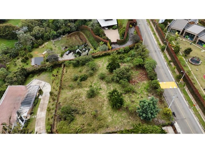 Lote en venta en Las Palmas, Envigado, 2105 m² · foto 5 de 17