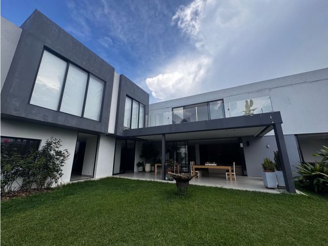 Casa de 4 alcobas en venta en Llano Grande, Rionegro, 800 m² · foto 5 de 24