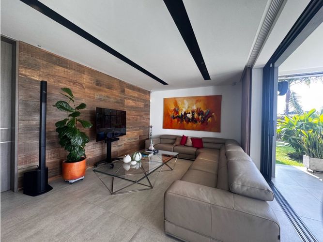 Casa de 4 alcobas en venta en Llano Grande, Rionegro, 800 m² · foto 10 de 24