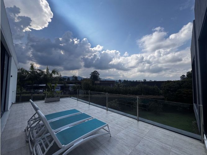 Casa de 4 alcobas en venta en Llano Grande, Rionegro, 800 m² · foto 23 de 24