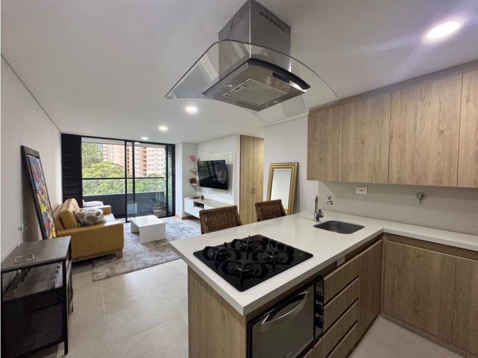 Apartamento en arriendo en Las Palmas, Medellín · foto 2 de 23