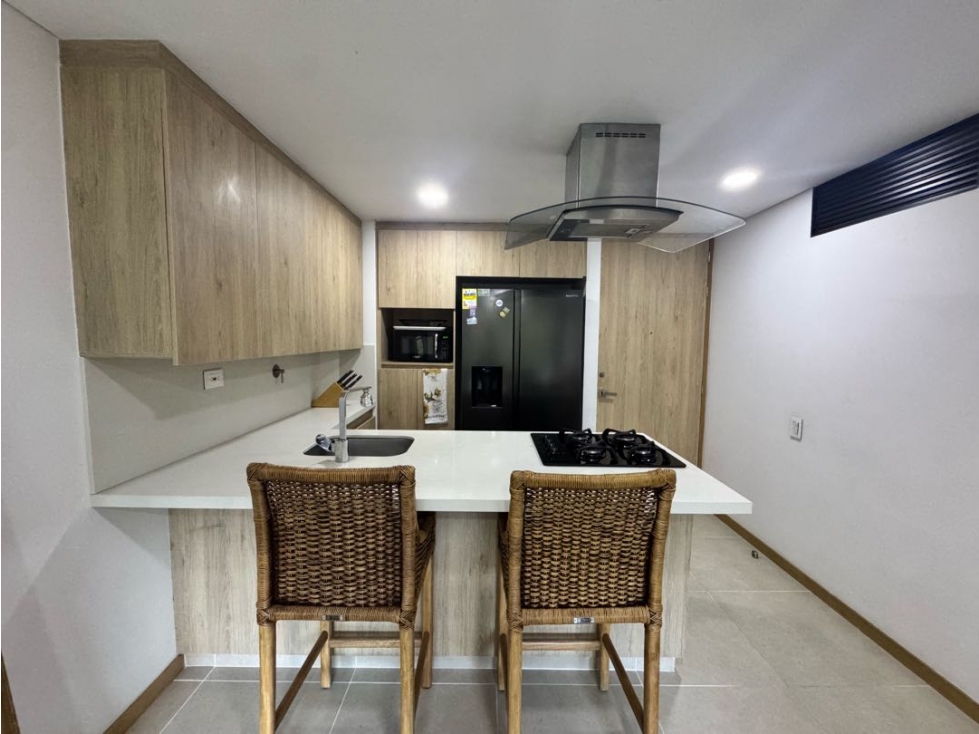 Apartamento en arriendo en Las Palmas, Medellín · foto 3 de 23