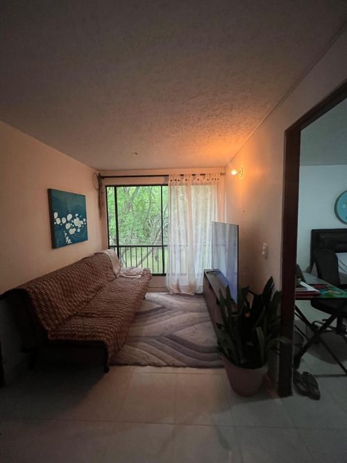 Apartamento de 4 alcobas en venta en Multicentro, Cali, 86 m² · foto 11 de 23
