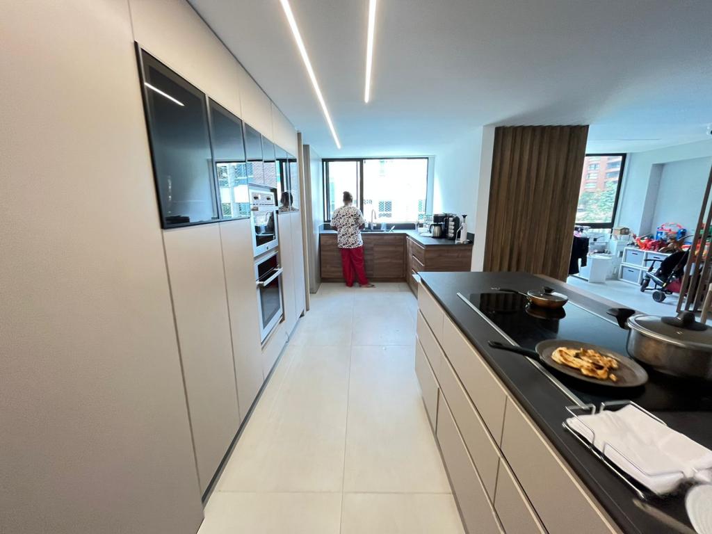 Apartamento en venta en Castropol, Medellín · foto 2 de 21