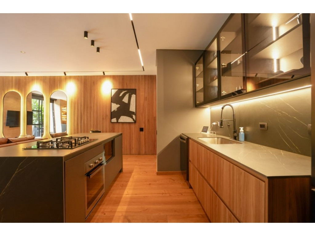 Apartamento en venta en El Poblado, Medellín · foto 4 de 13