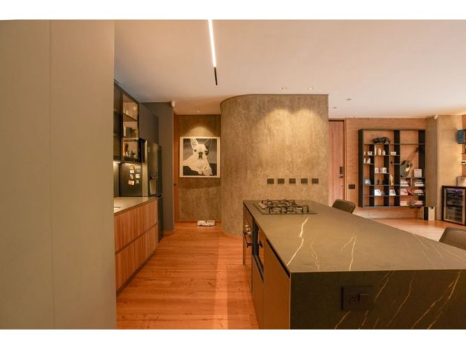 Apartamento en venta en El Poblado, Medellín · foto 6 de 13