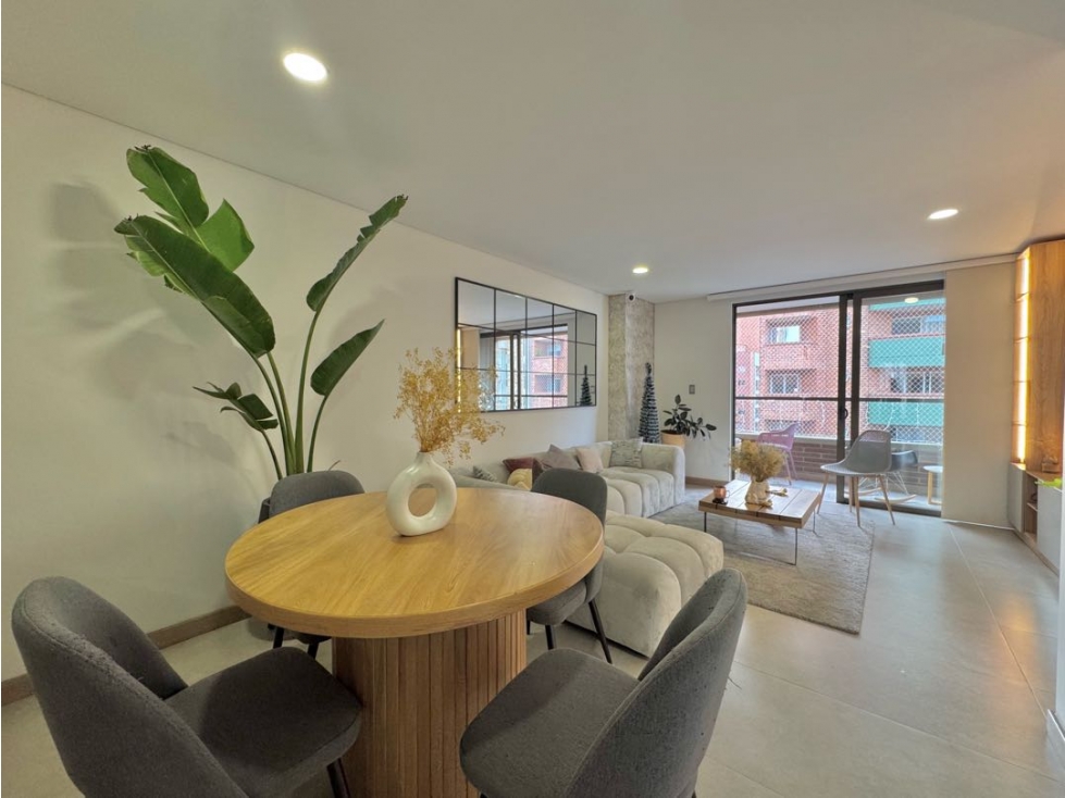 Apartamento en arriendo en Laureles, Medellín · foto 2 de 19