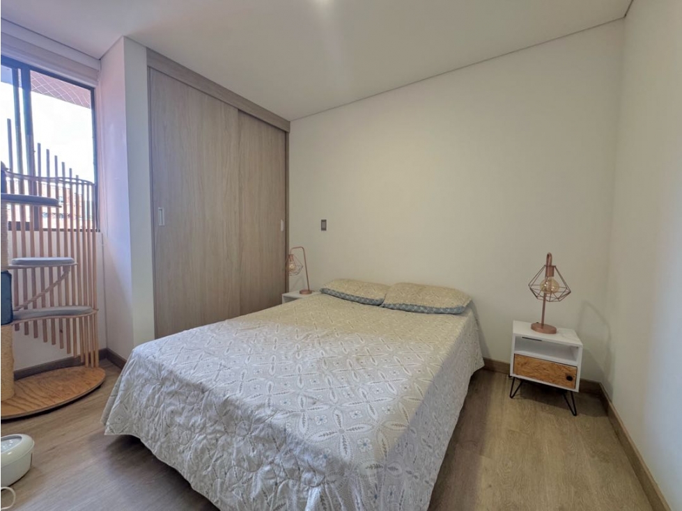 Apartamento en arriendo en Laureles, Medellín · foto 11 de 19