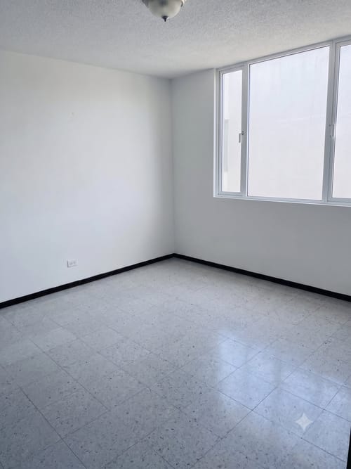 Casa de 7 alcobas en venta en Spring, Bogotá, 400 m² · foto 7 de 20