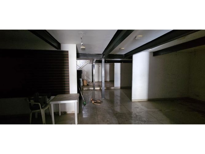 Casa en venta en Santa Rita, Cali, 448 m² · foto 7 de 24