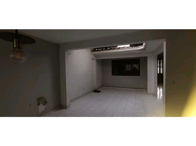 Casa en venta en Santa Rita, Cali, 448 m² · foto 16 de 24