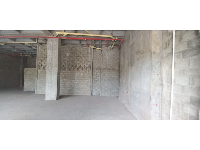 Local en arriendo en La Flora, Cali, 124 m² · foto 2 de 5
