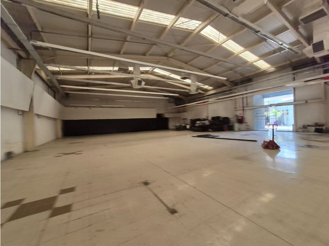 Local en arriendo en Arroyohondo, Yumbo, 1552 m² · foto 2 de 5