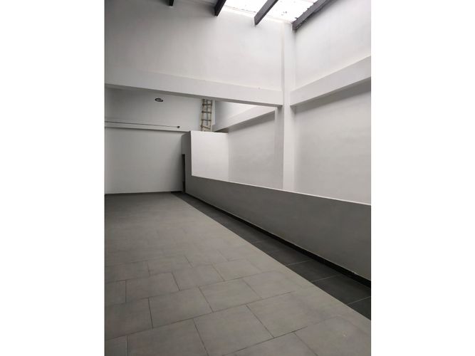 Local en arriendo en Cañaveralejo, Cali, 500 m² · foto 4 de 7