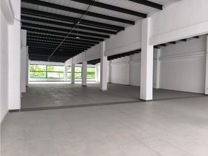 Local en arriendo en Cañaveralejo, Cali, 500 m² · foto 6 de 7