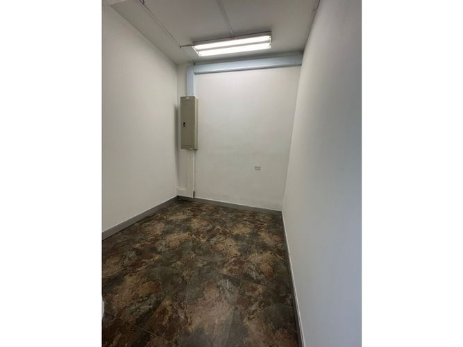 Local en arriendo en El Bosque, Cali, 450 m² · foto 20 de 24