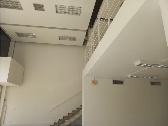 Local en arriendo en El Bosque, Cali, 450 m² · foto 22 de 24