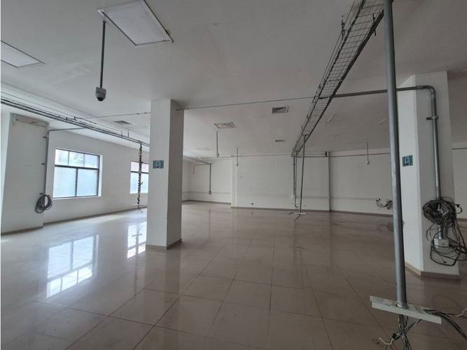 Local en arriendo en Normandia, Cali, 473 m² · foto 8 de 24