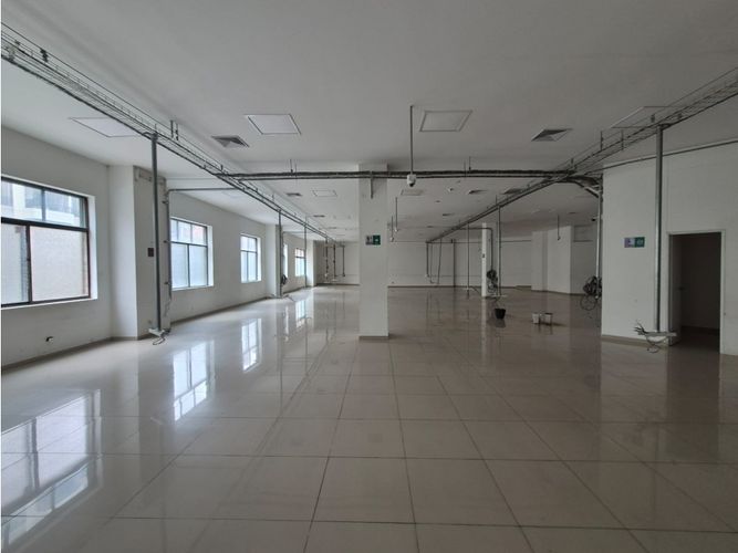 Local en arriendo en Normandia, Cali, 473 m² · foto 9 de 24