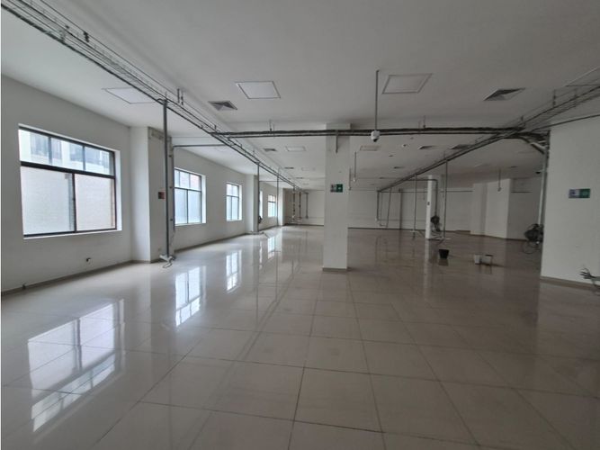 Local en arriendo en Normandia, Cali, 473 m² · foto 11 de 24