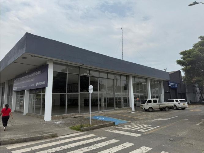 Local en arriendo en Las Delicias, Cali, 2353 m² · foto 5 de 20