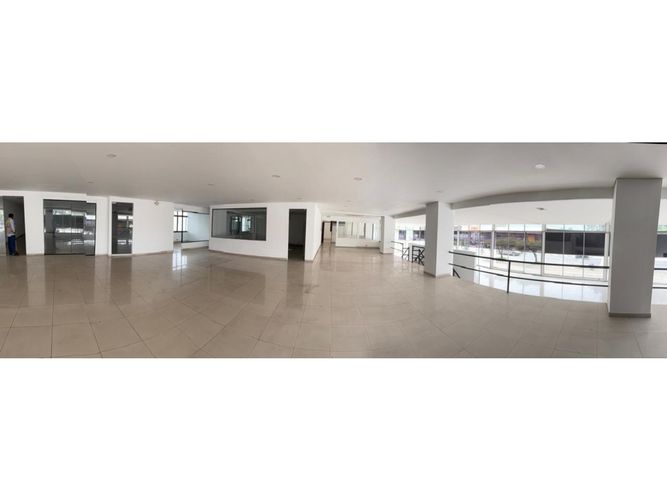 Local en arriendo en Las Delicias, Cali, 2353 m² · foto 17 de 20