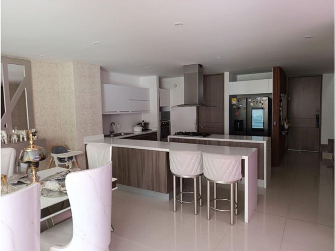 Casa de 4 alcobas en venta en Pance Bajo, Cali, 280 m² · foto 9 de 24