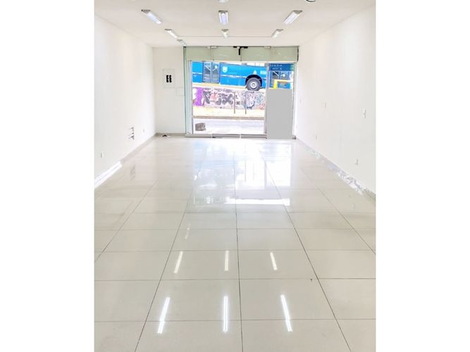 Local en venta en Los Libertadores, Cali, 106 m² · foto 4 de 7