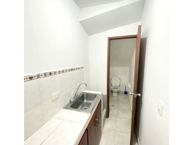 Local en venta en Los Libertadores, Cali, 106 m² · foto 5 de 7
