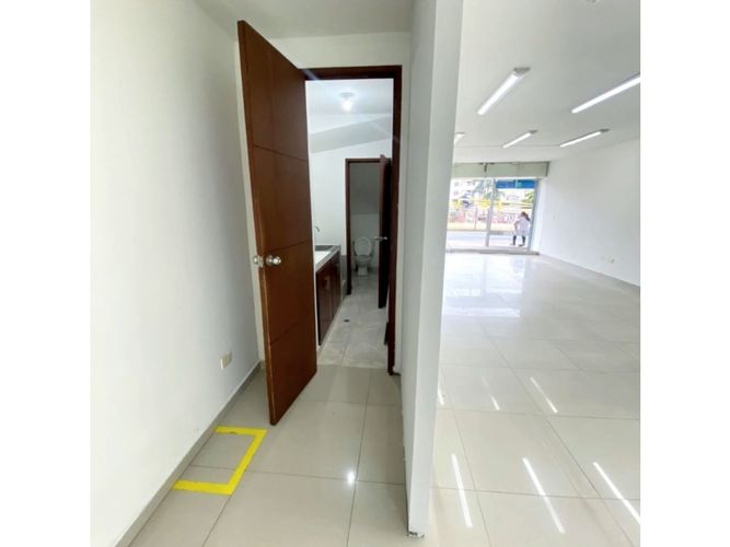 Local en venta en Los Libertadores, Cali, 106 m² · foto 6 de 7