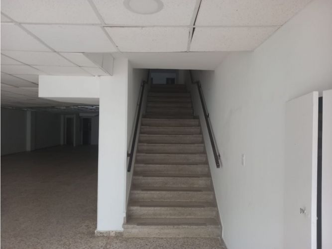 Local en arriendo en San Vicente, Cali, 347 m² · foto 7 de 10