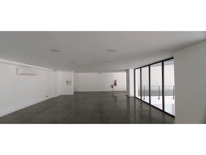 Local en arriendo en Santa Monica, Cali, 440 m² · foto 8 de 17