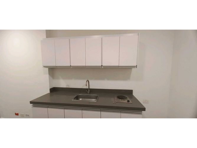 Local en arriendo en Santa Monica, Cali, 440 m² · foto 12 de 17