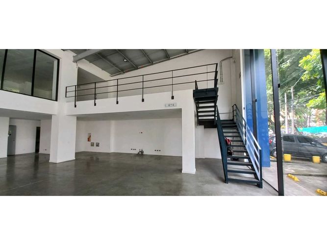 Local en arriendo en Santa Monica, Cali, 440 m² · foto 14 de 17