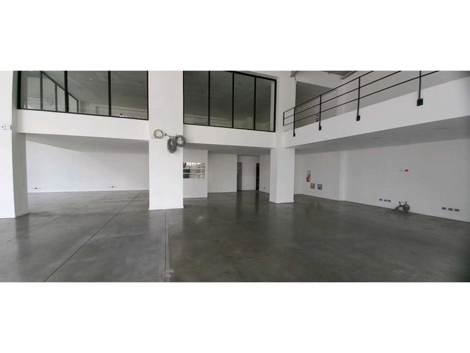 Local en arriendo en Santa Monica, Cali, 440 m² · foto 16 de 17