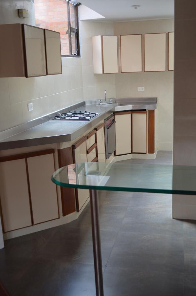 Casa en venta en Chicó Navarra, Bogotá · foto 8 de 23