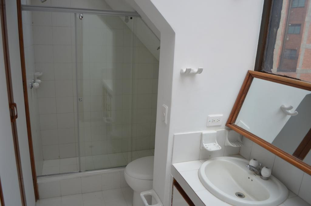 Casa en venta en Chicó Navarra, Bogotá · foto 11 de 23