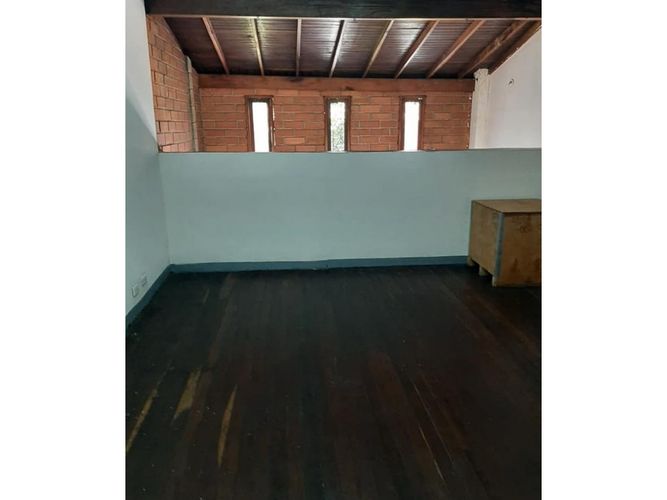 Bodega en arriendo en Jesus Nazareno, Medellín, 45 m² · foto 3 de 6