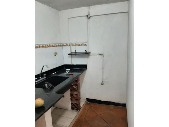 Bodega en arriendo en Jesus Nazareno, Medellín, 45 m² · foto 4 de 6