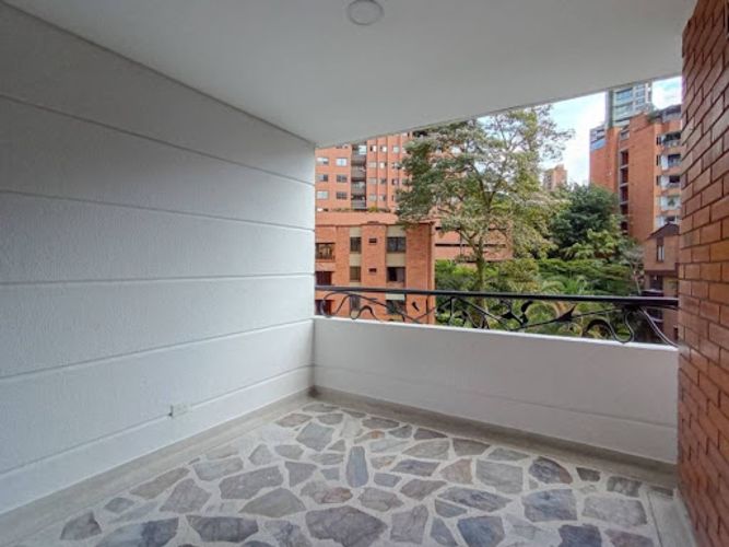 Apartamento de 3 alcobas en arriendo en San Lucas, Medellín, 140 m² · foto 3 de 18