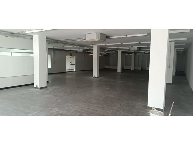 Oficina en arriendo en Salomia, Cali, 477 m² · foto 18 de 18