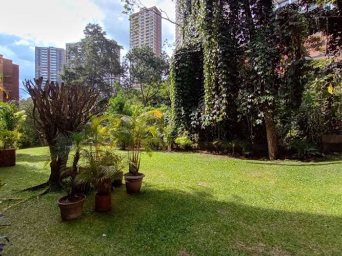 Apartamento de 3 alcobas en arriendo en San Lucas, Medellín, 140 m² · foto 18 de 18