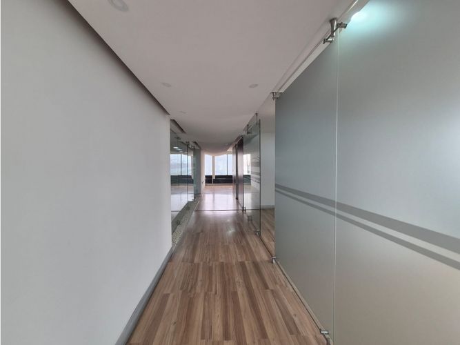 Oficina en arriendo en San Vicente, Cali, 165 m² · foto 23 de 24